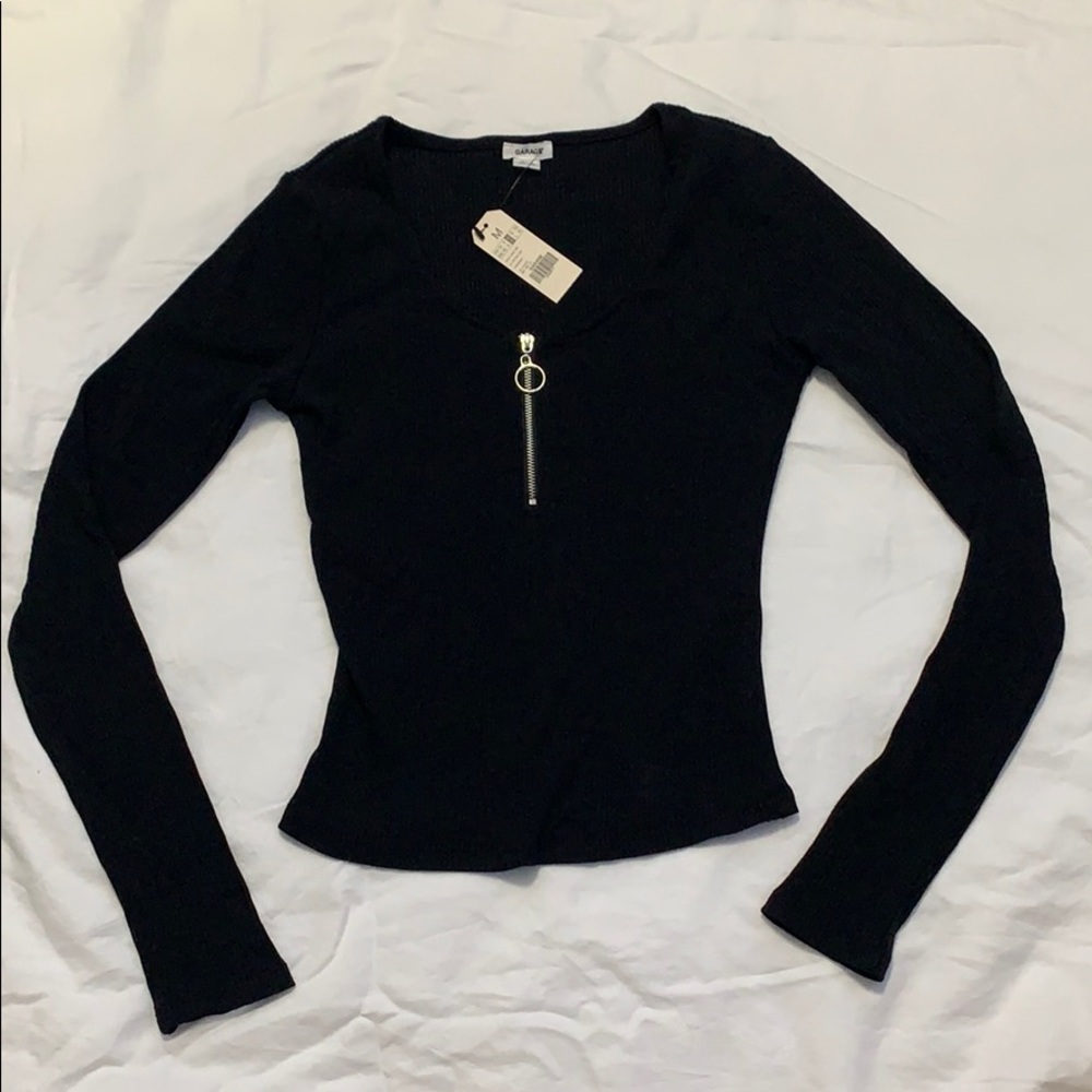 GARAGE Zip-up Long Sleeve Top